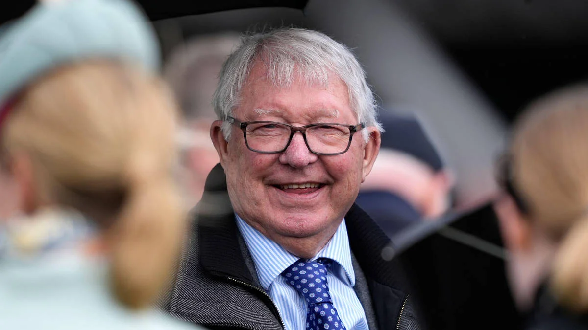Sir Alex Ferguson taken ill before Manchester United's match with Liverpool