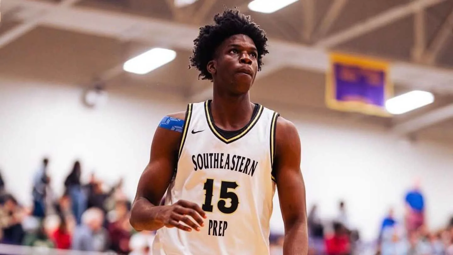 Obinna Ekezie Jr commits to Louisville, reclassifies to 2026 cycle