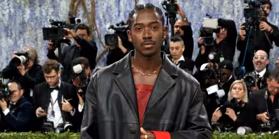 Damson Idris debuts self-designed Rainbow Maxi Necklace at 2026 Met Gala