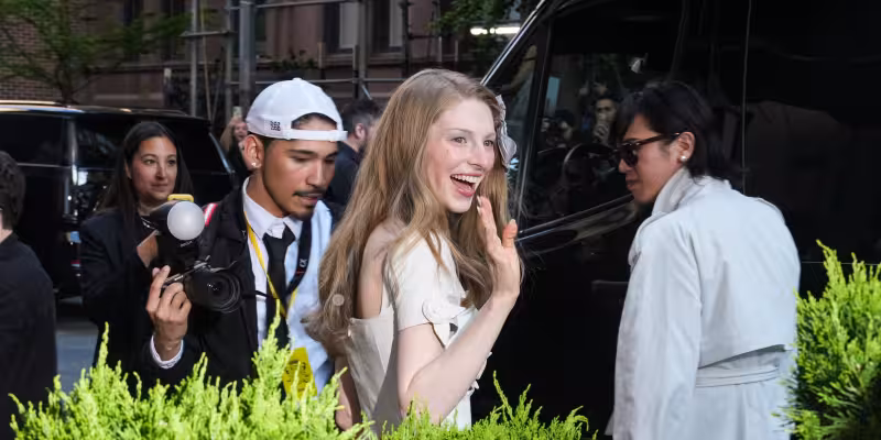 Hunter Schafer’s 2026 Met Gala Gown Has More Cutouts Than I Can Count