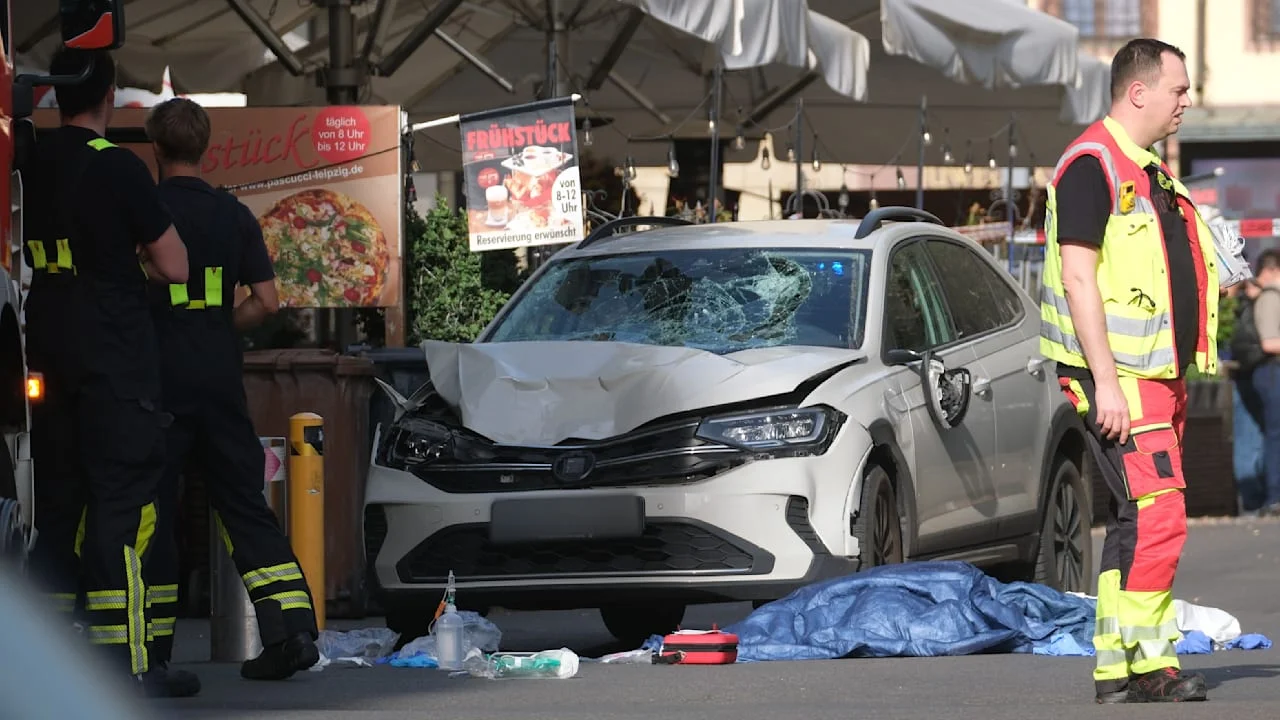 Leipzig car attack kills 2, injures 2 in inner-city pedestrian zone