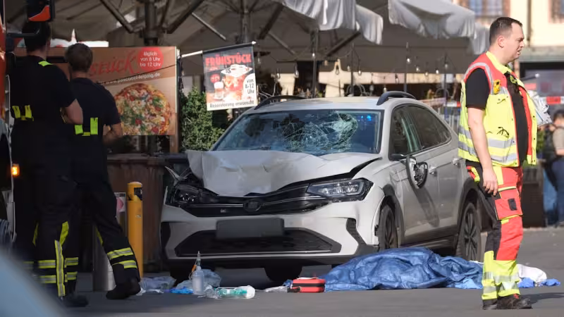Leipzig: Auto fährt in Menschengruppe – zwei Tote und viele Verletzte