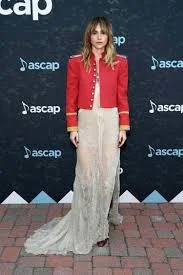 Suki Waterhouse blends lace and military edge at ASCAP Pop Music Awards