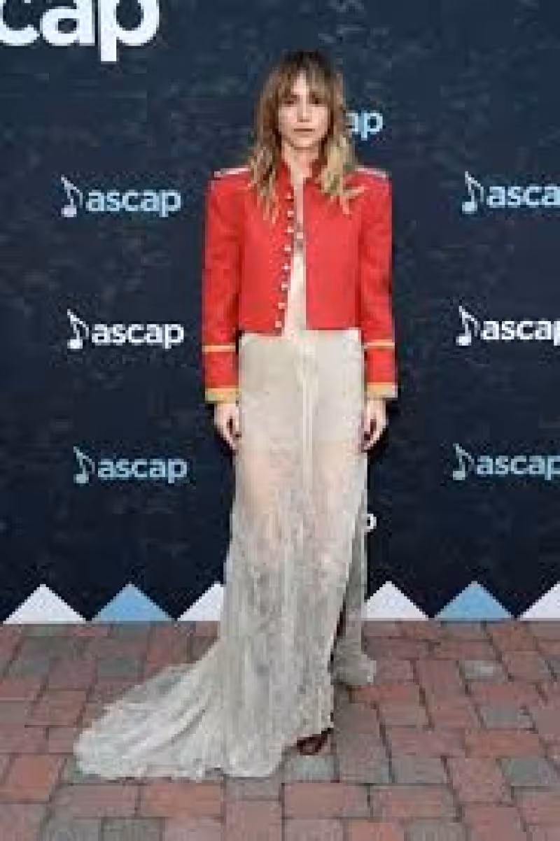 Suki Waterhouse Styles a Naked Dress With the Summer 2026 Comfortable Boot Trend Cameron Diaz Loves