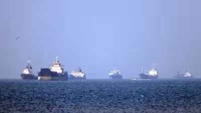 Trump Iran Hormuz standoff deepens as U.S. calls escort mission temporary