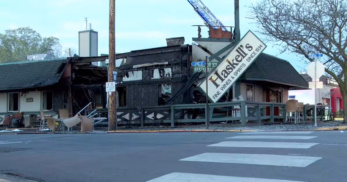 Haskells Excelsior fire leaves iconic Lake Minnetonka venue likely a total loss