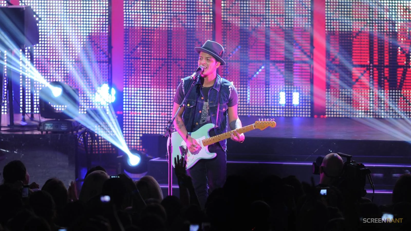 Bruno Mars’ 'Locked Out of Heaven' shows why his best song is hard to pick