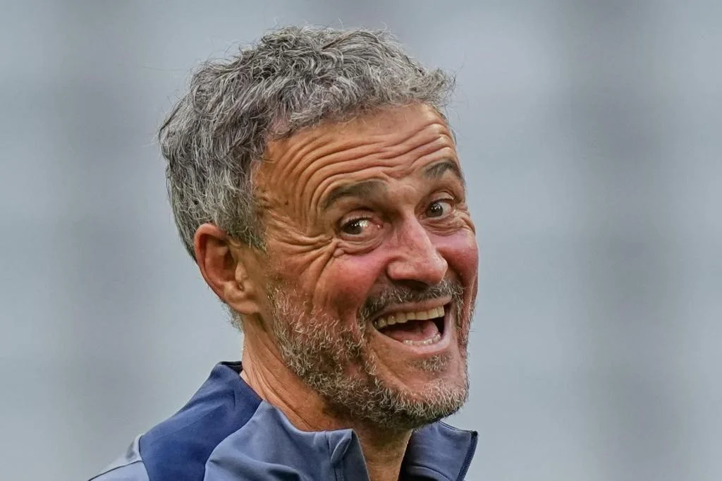 Luis Enrique’s PSG and Bayern chase Budapest after 9-goal semifinal thriller