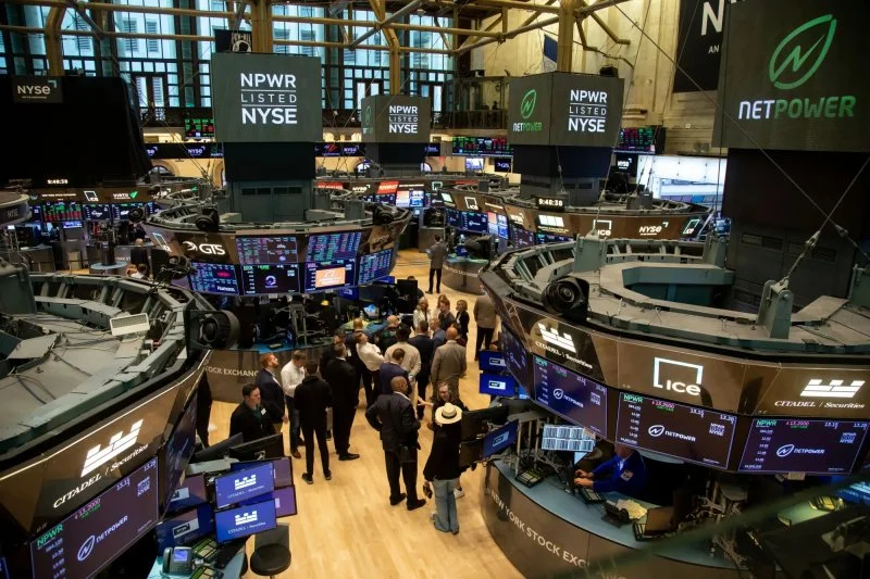 S And P 500 Futures Edge Higher As Wall Street Watches Jobs, Oil
