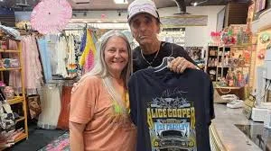 Alice Cooper spotted in Fort Myers, Sanibel and Cape Coral during visit