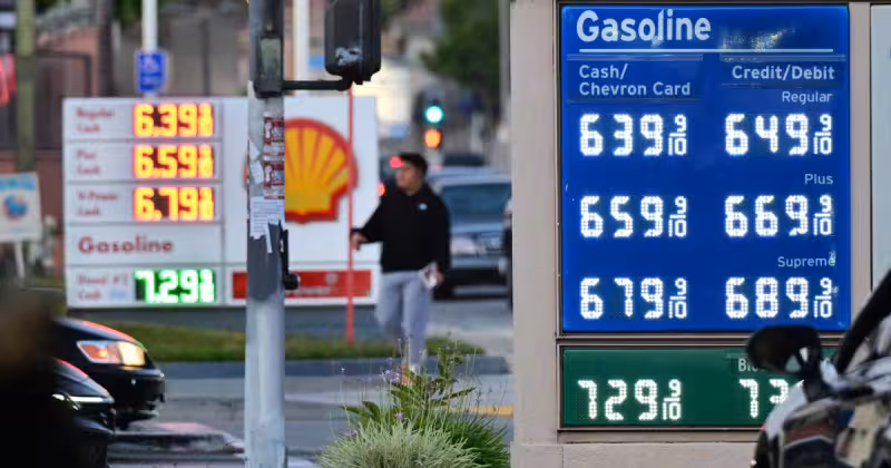 Commentary: Blame gas stations — and yourself — for the rise and fall of gas prices