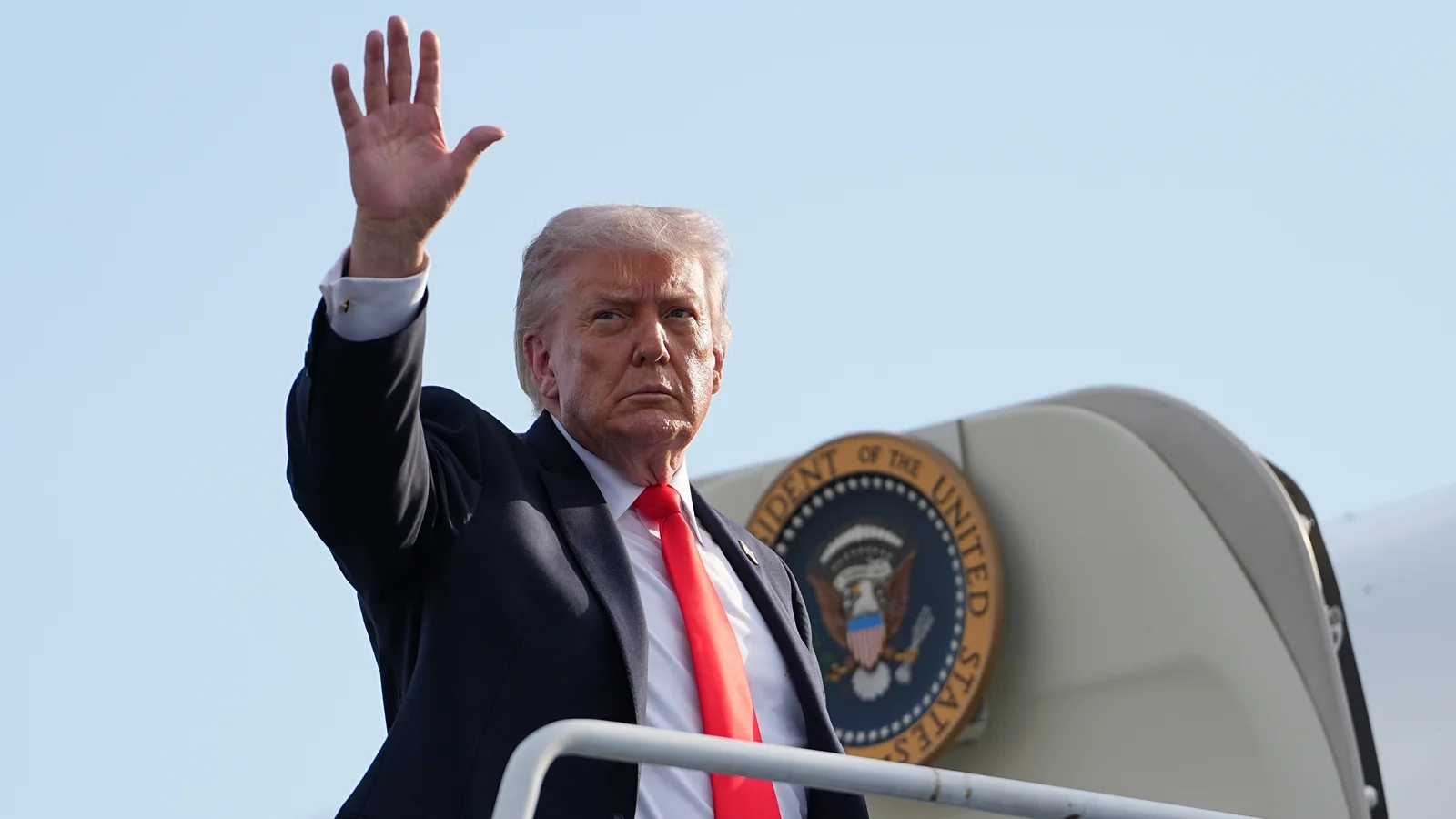 Interim Air Force One set for summer use as Boeing delay drags on