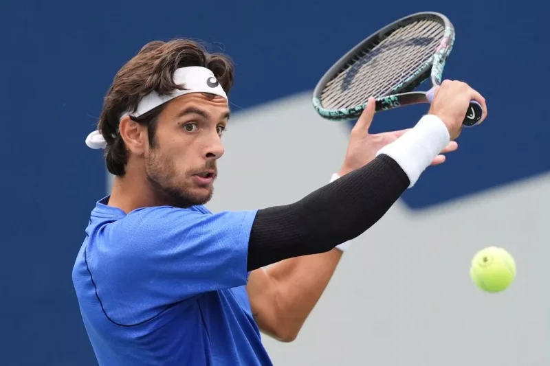 Giovanni Mpetshi Perricard survives three-set opener in Rome