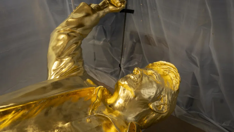 Trump Gold Statue unveiled at Doral in ceremony led by pastor Mark Burns