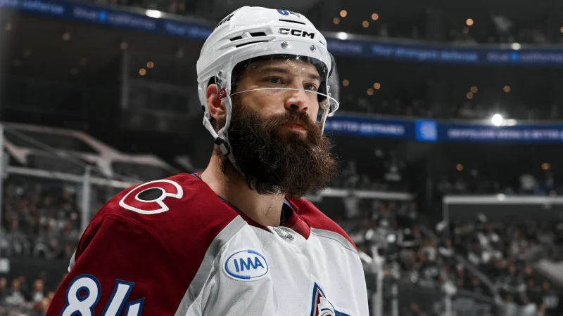 Brent Burns brings old Minnesota ties into Avalanche playoff push