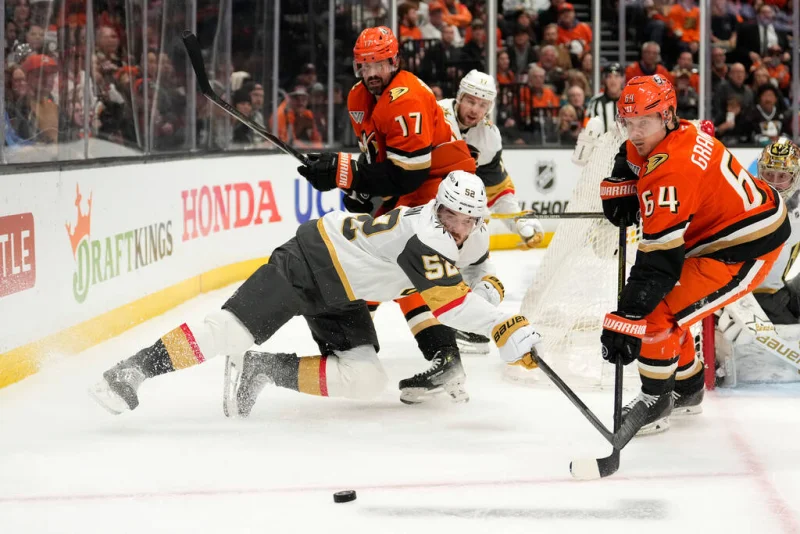 Alex Killorn linked to Golden Knights' lineup shuffle in Game 3