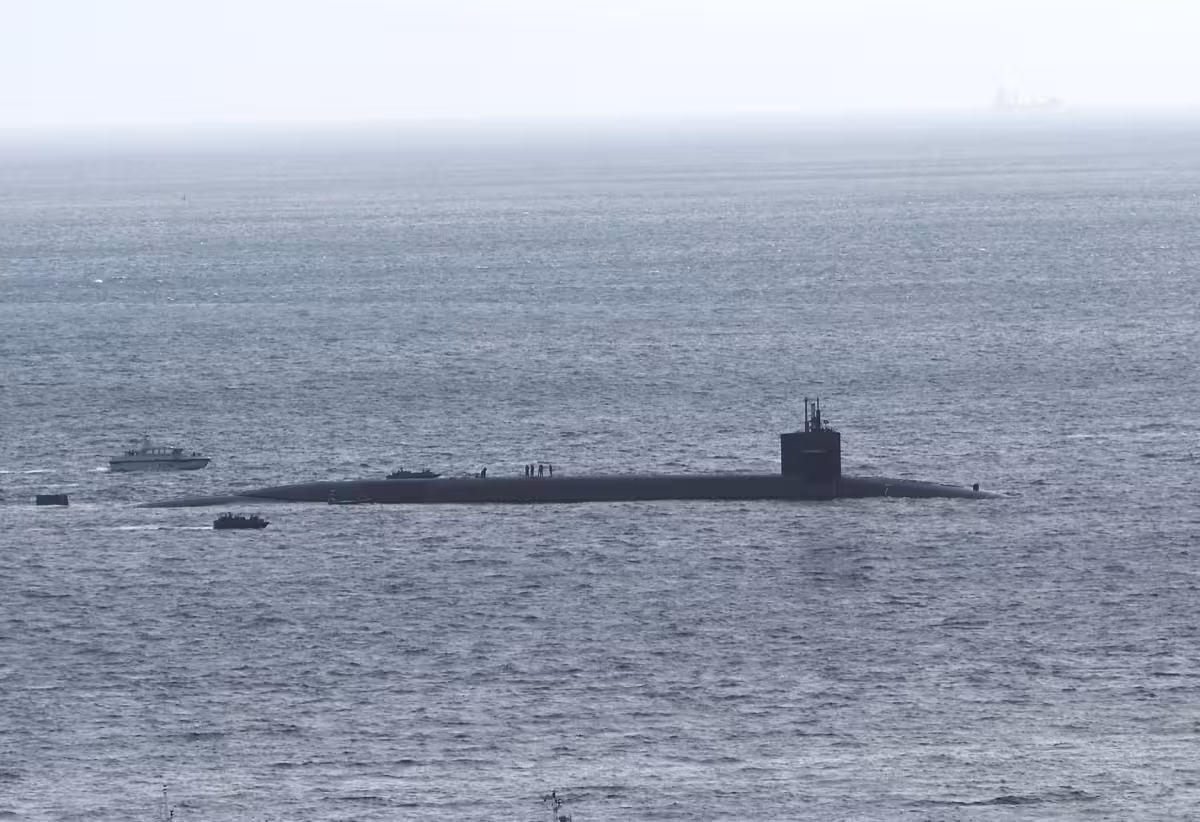 Ohio-class Submarine Sails into Gibraltar as Security Tightens at Naval Base