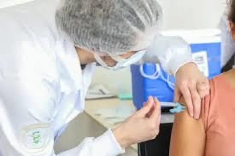 Salvador opens influenza vaccination room in shopping center until May 22