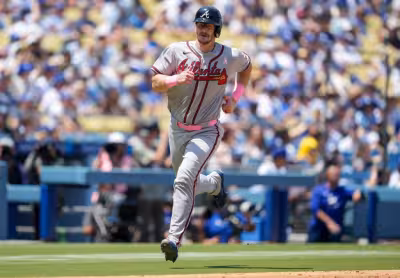 Sean Murphy leaves Braves game after catcher’s interference hit on hand