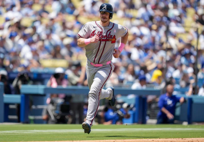 Sean Murphy leaves Braves game after catcher’s interference hit on hand